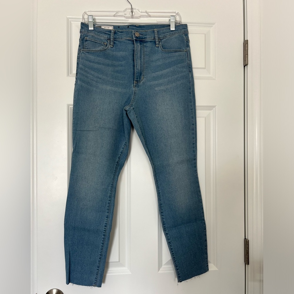 Gap denim blue jeans size 30 10 short raw hem